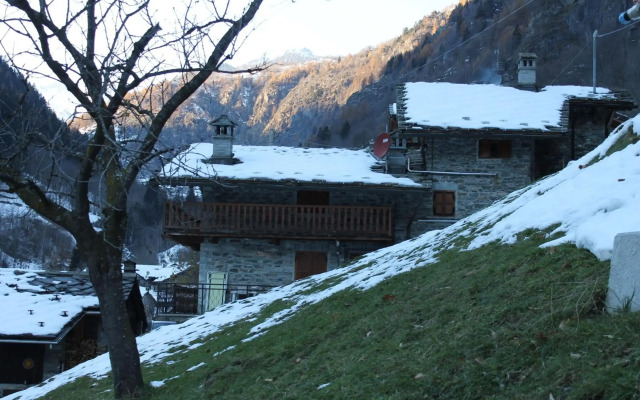 Baita Pialemont I piano