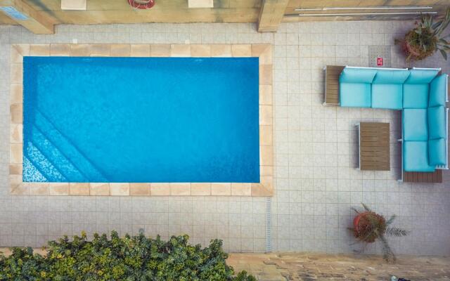 Superb Maltese Farmhouse with Private Pool