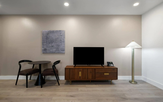 Reside NoMa, a Wyndham Residence