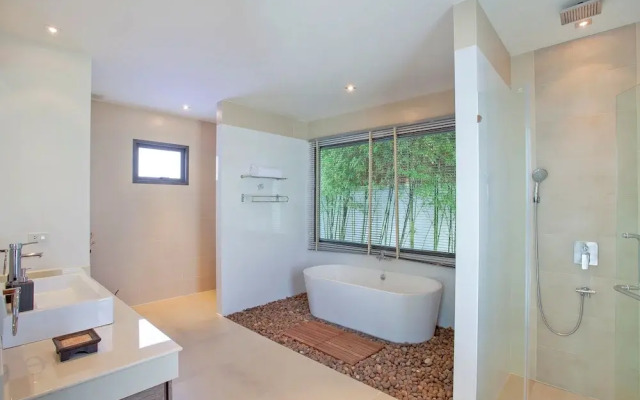 Blissful Stay at Grand Villa Tangerine