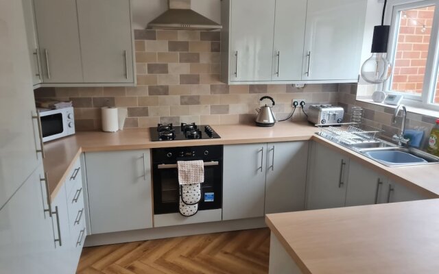 5bed House Wirral Near Liverpool,chester