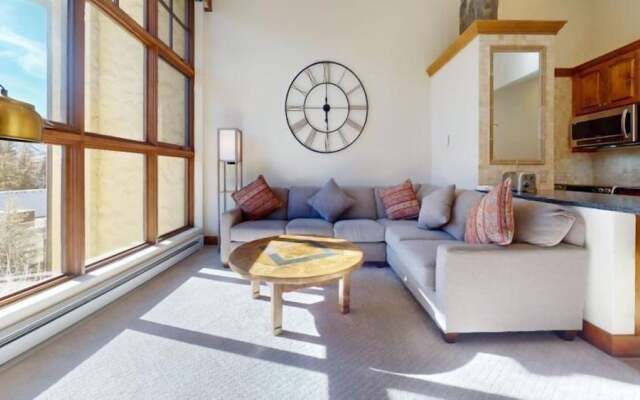 Lionshead Village Landmark Condos 3 Bedroom