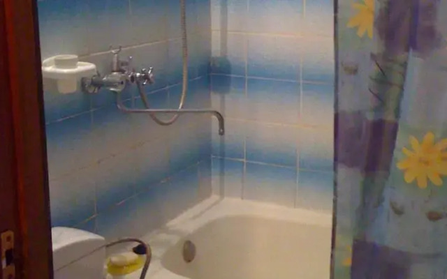 Bulvar Marshala Krylova Apartment