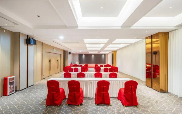 GuangZhou·Ramada Eneore｜WYNDHAM International Hotel (Baiyun Railway Station Sanyuanli Store)