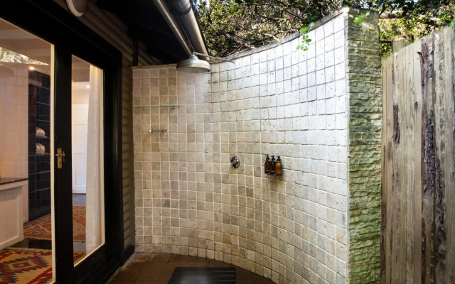 Prana Lodge