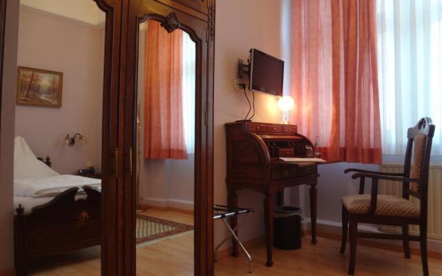 Hotel Weisses Haus