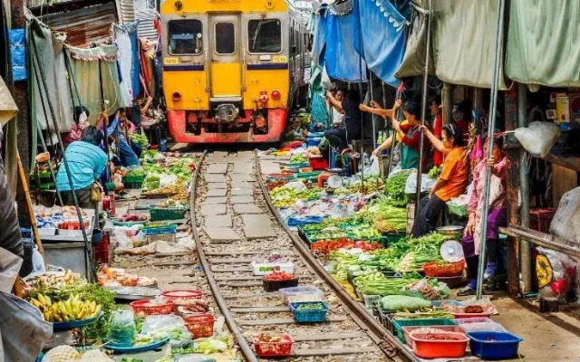 River House at Wat-Yai