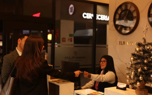 Hotel Grand One Plaza