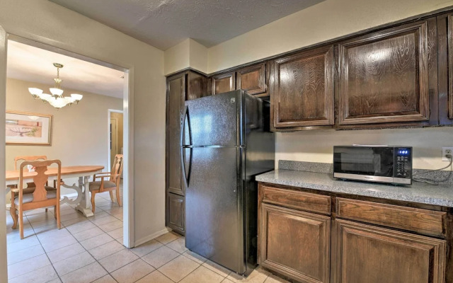 Pet-friendly Missouri City Home w/ Fenced-in Yard!