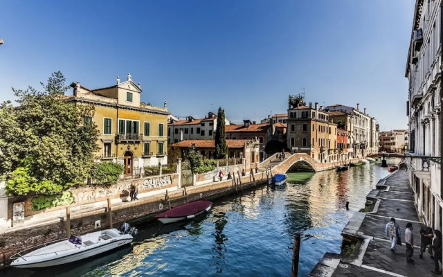 Carmini  Palace Canal View