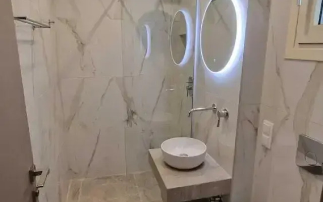 Corfelia Seaview Suites