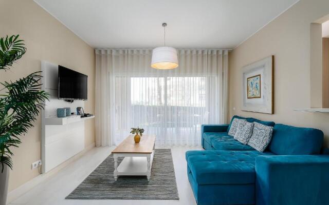 LuxRocha Beach Home by Real Life Concierge