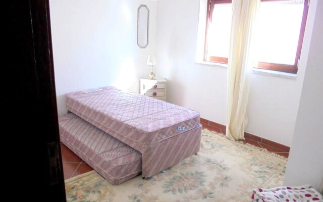 Apartment With 2 Bedrooms in A dos Cunhados, With Enclosed Garden and