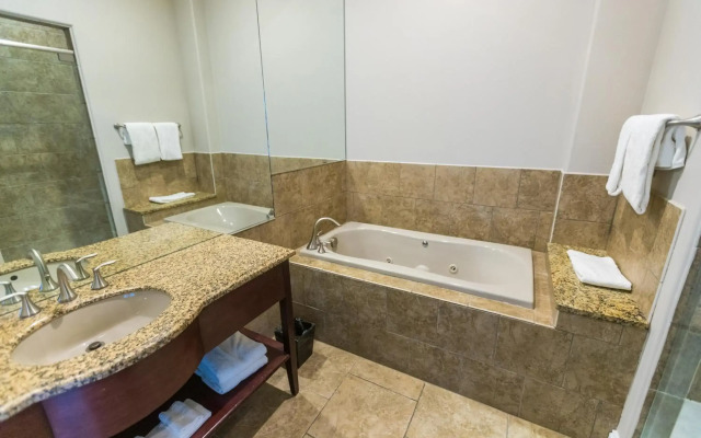 Camden on the Lake Resort & Spa