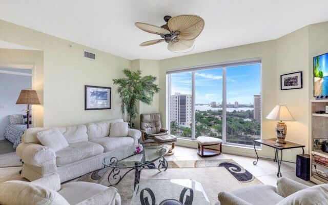 Seascape at Waterside