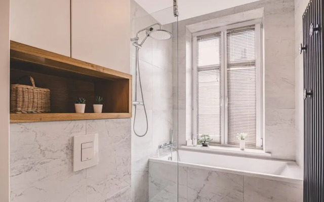 Terra - Pi kny Apartament z Widokiem na Rzek Mot aw