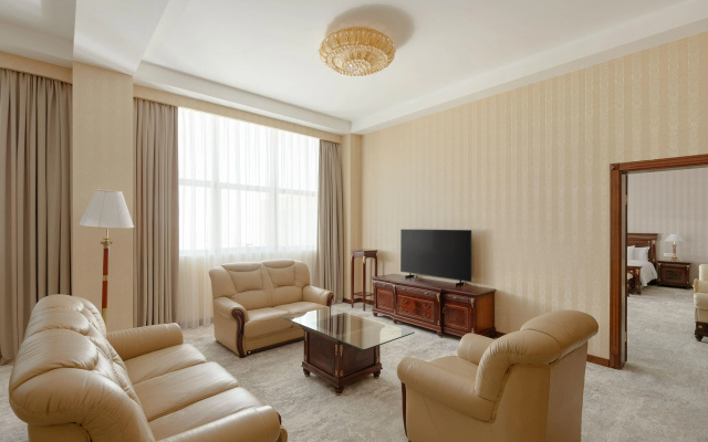 Ramada Plaza By Wyndham Gence