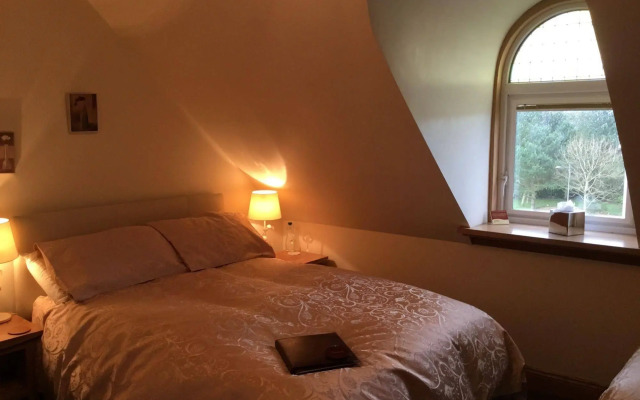 Lakeview Guest House