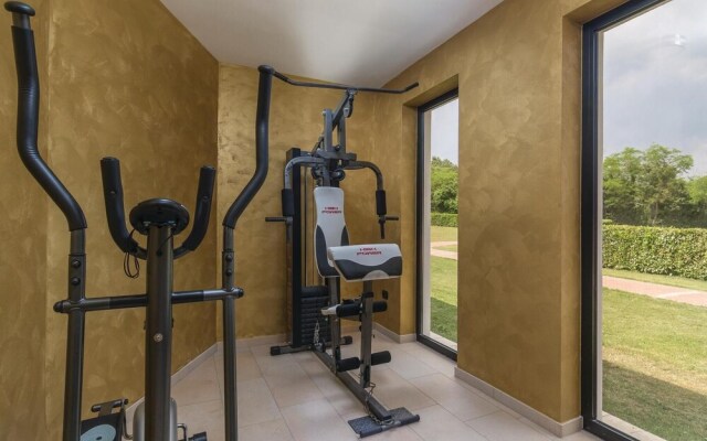 Awesome Home in Sumber With Sauna, Wifi and 7 Bedrooms