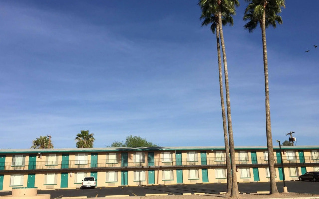 Amazon Motel