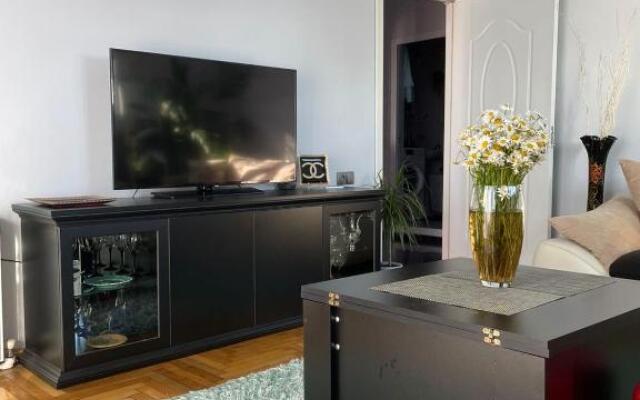 apartment boulevardside