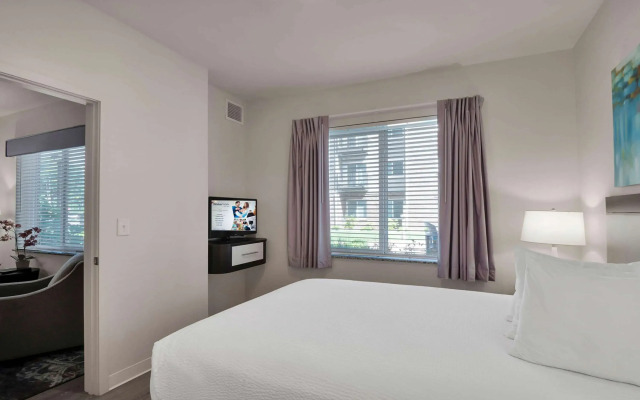 WaterWalk Extended Stay by Wyndham Charlotte - Arrowood