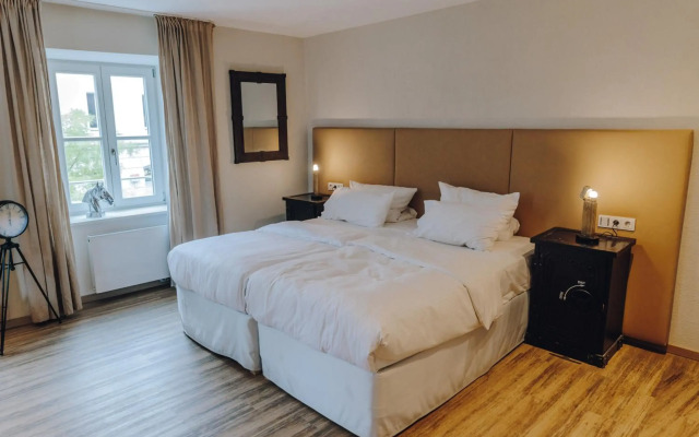 Hotel VIII