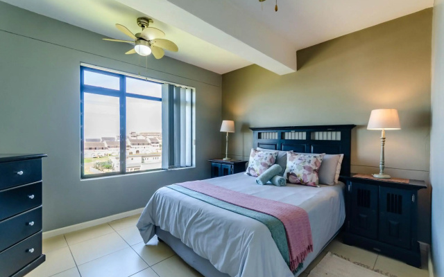 Grace 10 Two Bedroom Beach Front Apartment