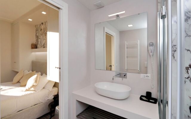 Della Croce Rooms
