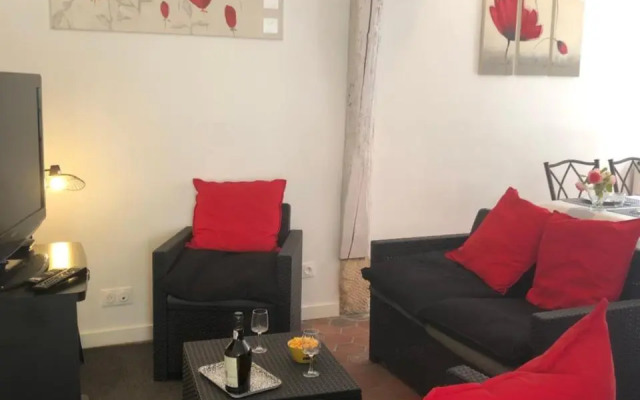 La Petite Normande En Ville (Adults Only)