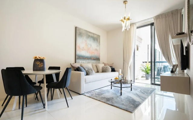 Luxury 2R Best location Amazing terrace