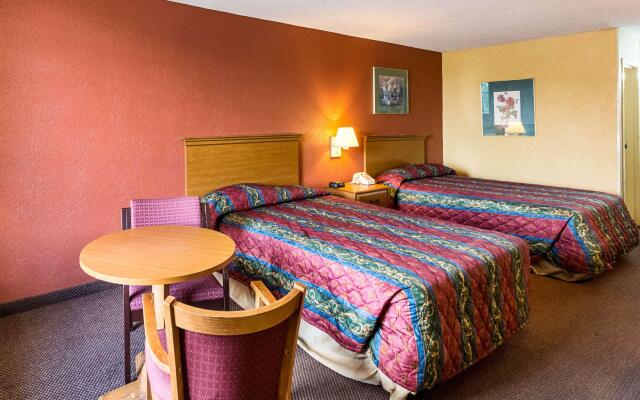 Rodeway Inn & Suites