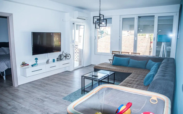 L&L Luxury Apartments