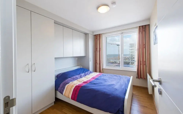 Apartment With Frontal Sea-views