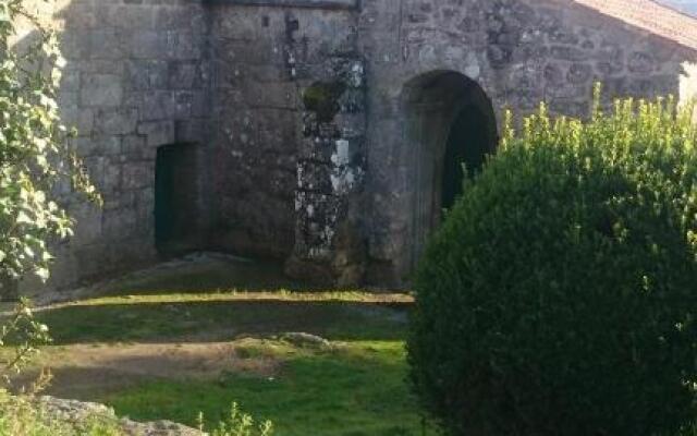 Casa MiraXurés con vistas a la Sierra del Xurés