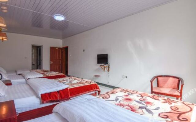 7 Hu Youpin Youth Hostel