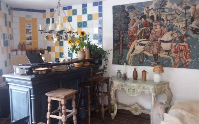 B&B Golden Lion