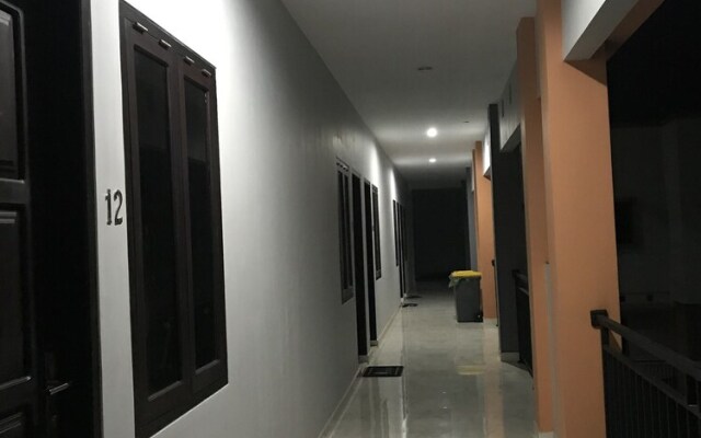 OYO 2129 Toar House Manado