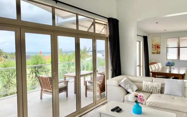 Amazing Seaview House