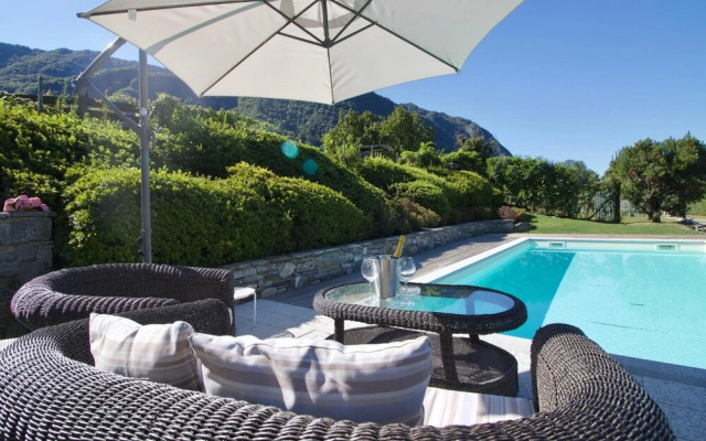 Il Lago Blu Loft With Pool