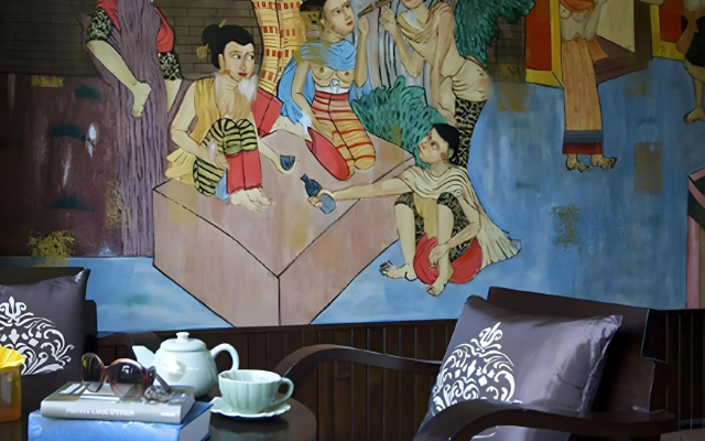 Anoma Boutique House