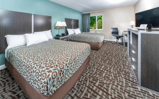 BridgePointe Inn & Suites