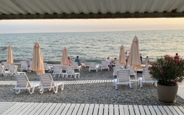 Apartments on 13 Chkalova Street