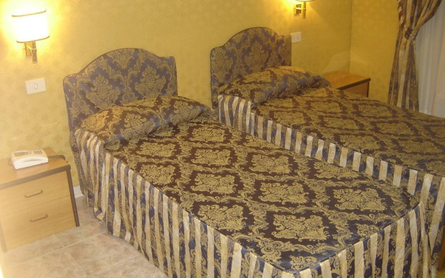 Hotel Mariano