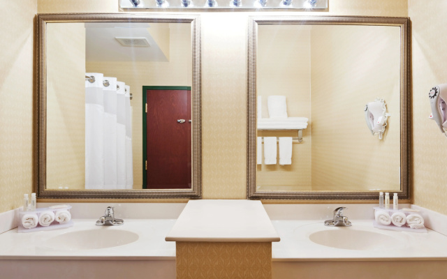 Holiday Inn Express Durham - Unh