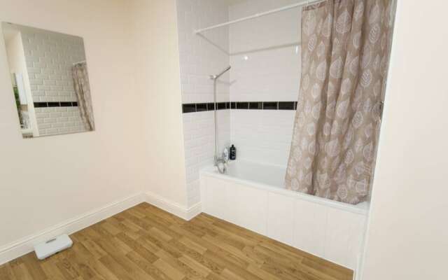 The Broadmead Forest - Spacious City Centre 3BDR Apartment