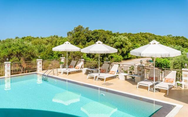 3 Aktes Resort