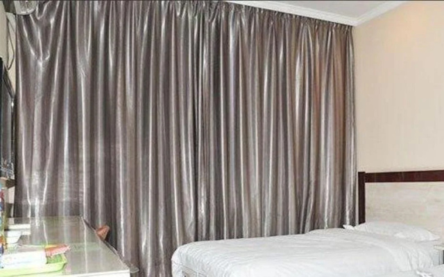 Hohhot Green Apple Express Hotel