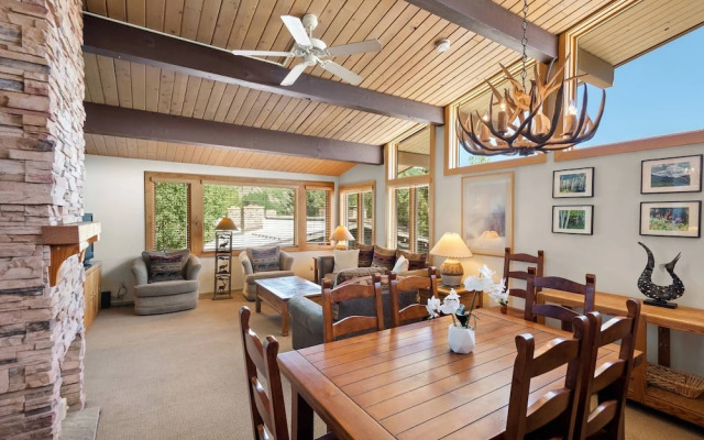 Aspenwood by iTrip Aspen Snowmass