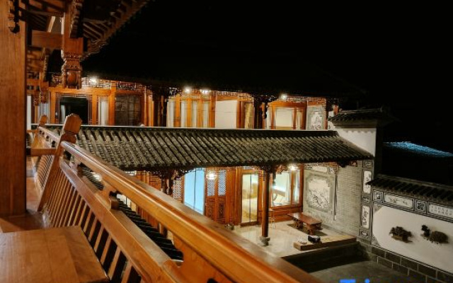Shaxi Ronggui Yaju Homestay